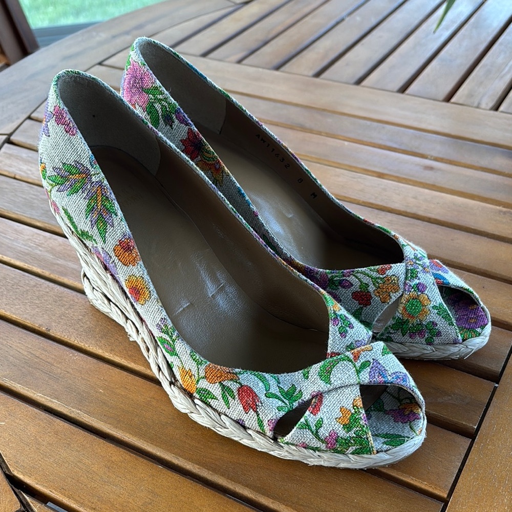 Stuart Weitzman Floral Print Espadrille Wedge Peep Toe Size 8